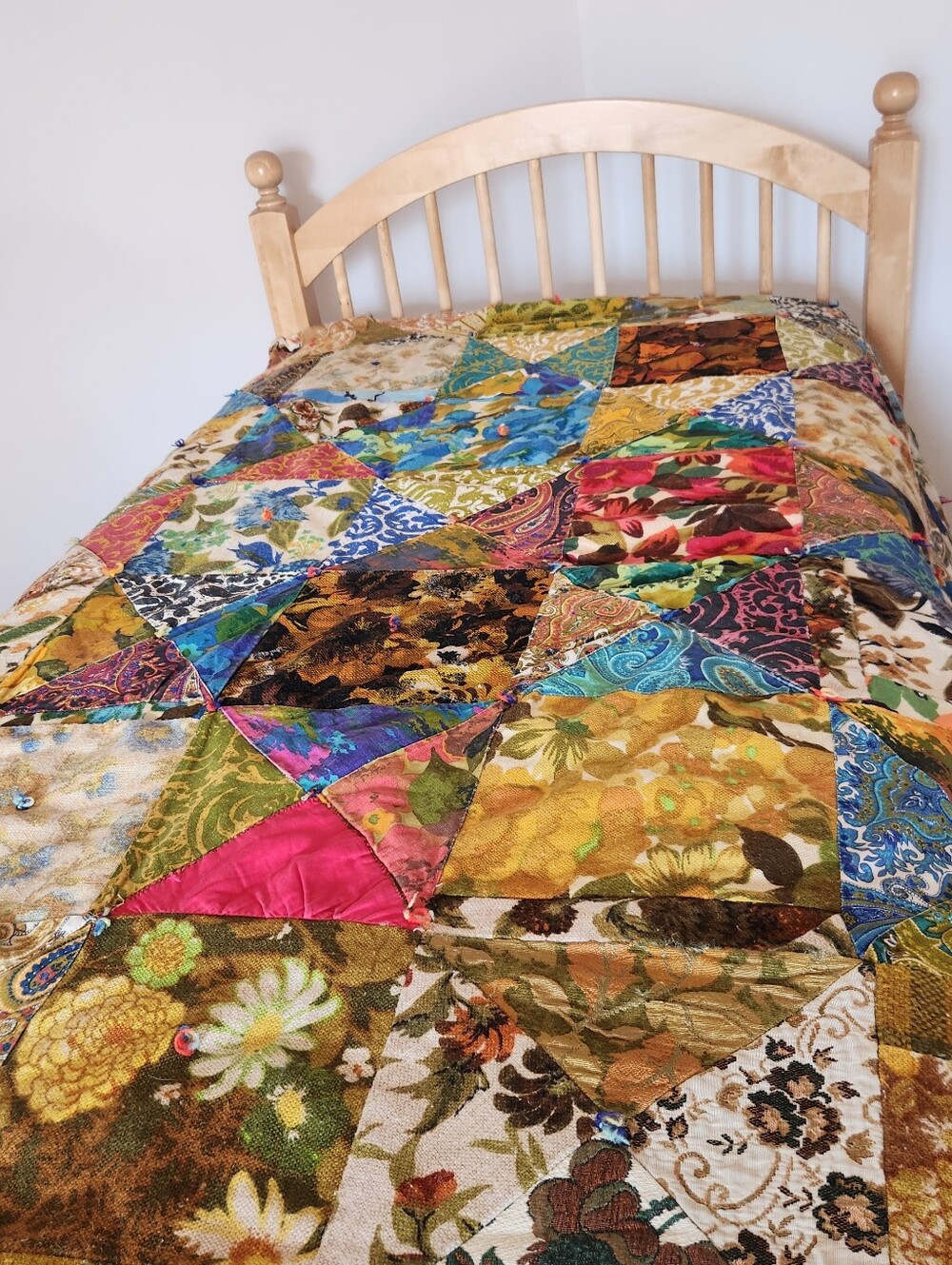 HANDMADE Crazy Quilt Twin Multicolor Floral 56 x 76 Reversible Bedding